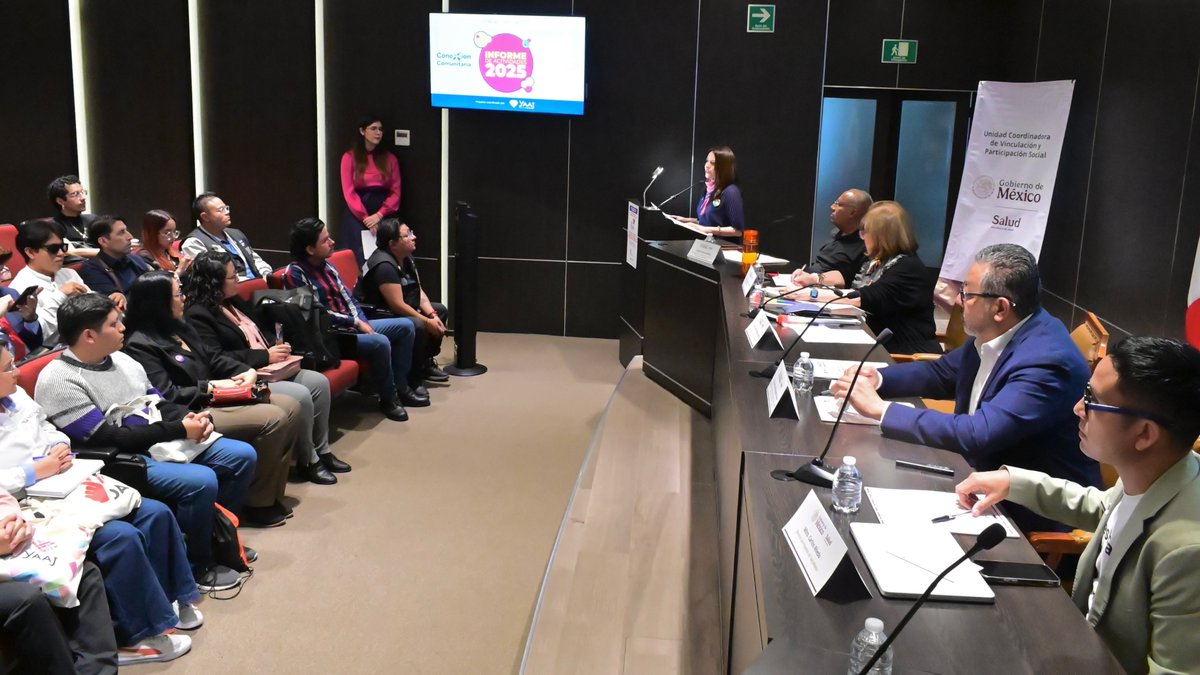 YaajMexico's tweet photo. 🗣️ Durante el encuentro intervinieron de @SSalud_mx, @AleAlegria_A , Titular de la Unidad Coordinadora de Vinculación y Participación social, quien subrayó que el trabajo comunitario es fundamental para garantizar el derecho a la salud y Luz María Aguilar Valenzuela, Coordinadora de Relaciones Interinstitucionales, que destacó la relevancia de fortalecer vínculos entre gobierno y sociedad civil para construir respuestas cercanas a las necesidades en territorio. Por su parte, el @doctormosqueda, Dir. Gral. del CENSIDA, informó que los resultados presentados serán publicados en los boletines oficiales.