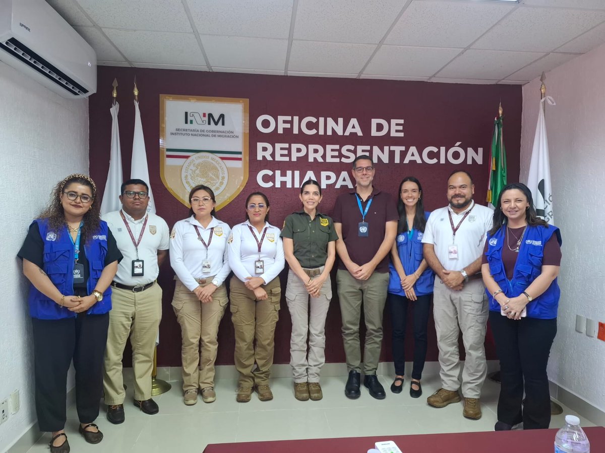 Gdpvgouveia's tweet photo. La protección de las personas refugiadas requiere alianzas sólidas. 🤝
Hoy en #Tapachula, @AcnurMexico y @INAMI_mx Chiapas reforzaron su coordinación para fortalecer la protección y asistencia a solicitantes de asilo y refugiados. 🙌🏽 https://t.co/WfuFLFfu41