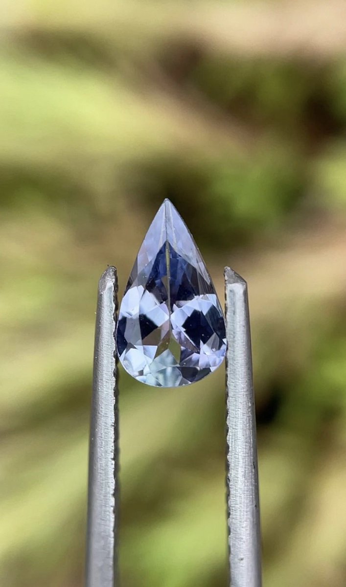 gemstonejewl's tweet photo. 天然タンザナイト ノーヒートルーペクリーン 
タンザナイトは、より高い意識を促進し、直感と知覚を刺激すると一般的に信じられています。

#ターザナット #シャザナトジュード #シャザナト #サファア #アメック #沙花叉クロヱ卒業 https://t.co/SfD3rKRp03