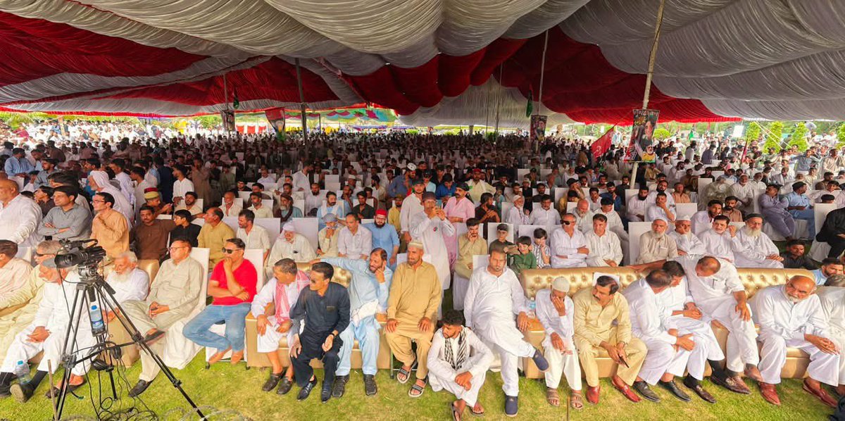 ShabirLakhoppp's tweet photo. The massive public turnout in Dadyal sends a clear message that the people stand with the Pakistan Peoples Party. On 27 July, the Arrow will lead the way across Azad Jammu & Kashmir.
#DadyalMeinTeerChaleyGa #AJKElections2026 #PPP #VoteForArrow
@BBhuttoZardari
@BakhtawarBZ
@AseefaBZ