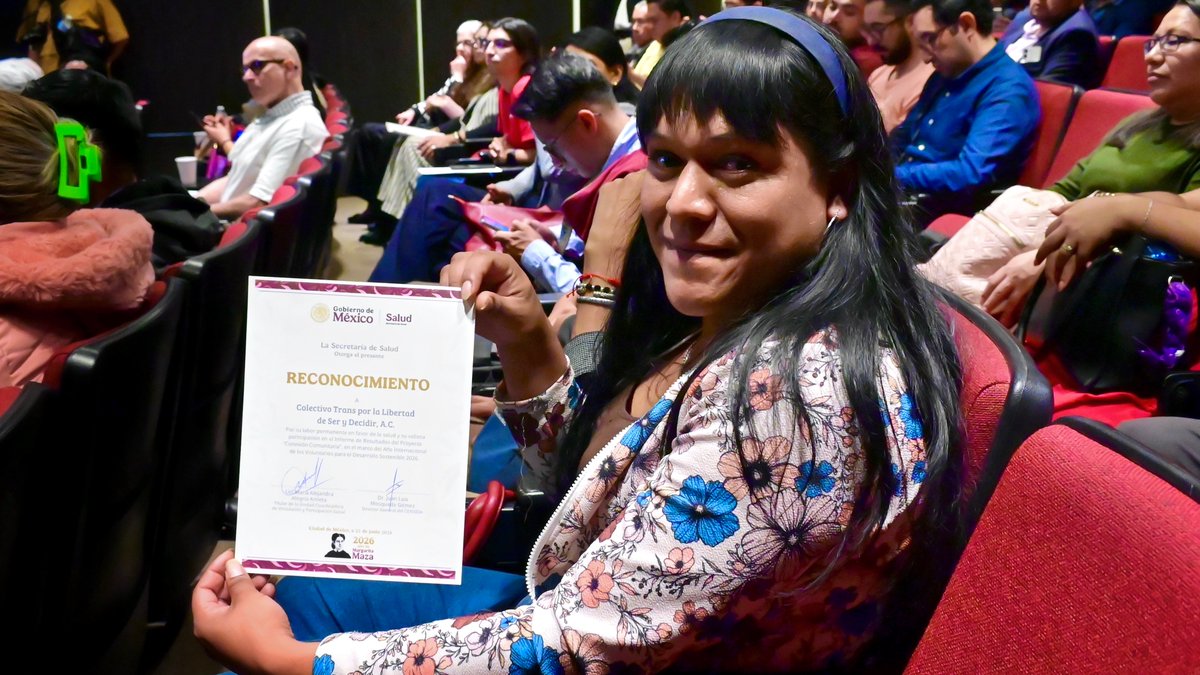 YaajMexico's tweet photo. 🎙️✨ Reconocemos y agradecemos las potentes palabras compartidas por las voces aliadas en territorio: Francisco Rosas  de @VivirIncidencia, Mariela Yazmín González de @de_la91196 y Andrea Luna del Colectivo Trans por la Libertad de Ser y Decir.

🏳️‍🌈🏳️‍⚧️ En representación de Yaaj acuerparon: nuestro Dir. Gral., @ivantagledurand; equipo operativo: @aranzacano_ & @soyelomarr; y de Salud Positiva Yaaj, @icarlosahedo, @yayaitre, @chaoticdavid, @misaelmunozc y Rodrigo Soto.