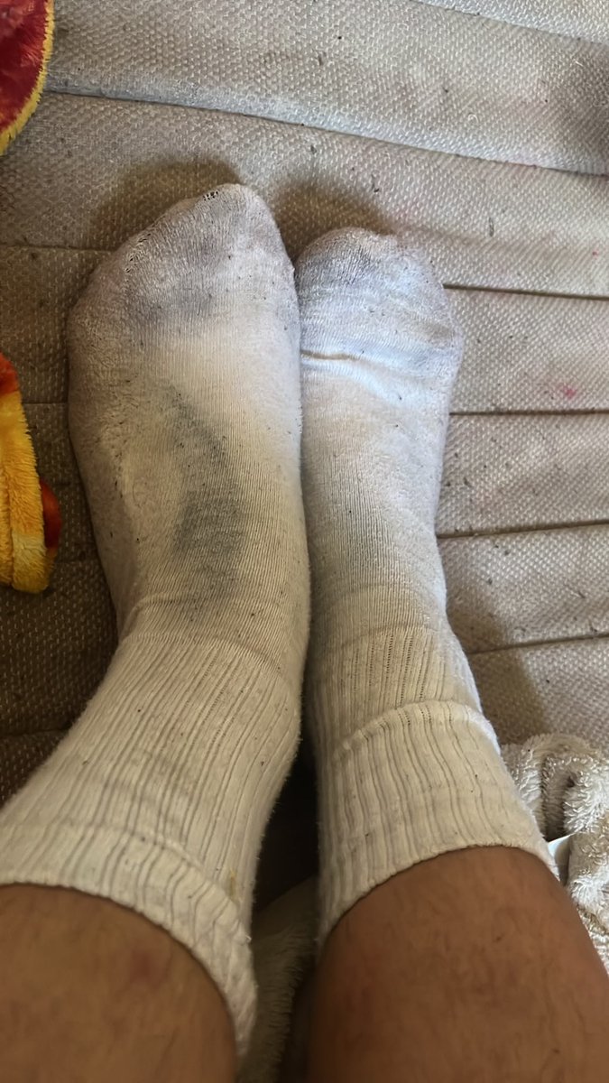 MasterG4findom's tweet photo. Returning Master is available for cashmeets in London £50

#findom #cashmeet #Master #FTF #realtime #footfag #rtpage https://t.co/mfdrWNiBZa
