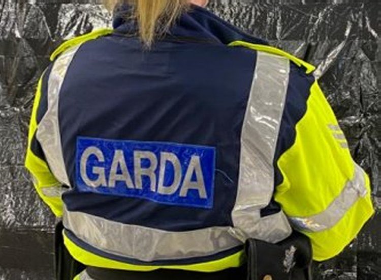 TheLiberal_ie's tweet photo. 🚨BREAKING - Ireland 🇮🇪 

Earlier, we posted details that gardai and mainstream media refuse to publish because it doesn’t suit their agenda.

A woman was stabbed on the street in Duleek this afternoon with her 5-yr-old daughter by her side.

We can now confirm the suspect is a migrant jealous ex-boyfriend.

Gardai and mainstream media point blank refuse to give a description but we can confirm he is a migrant in his 30s.
If you can, please support our work:
https://t.co/s2nrR82wiu
Thank you 🇮🇪