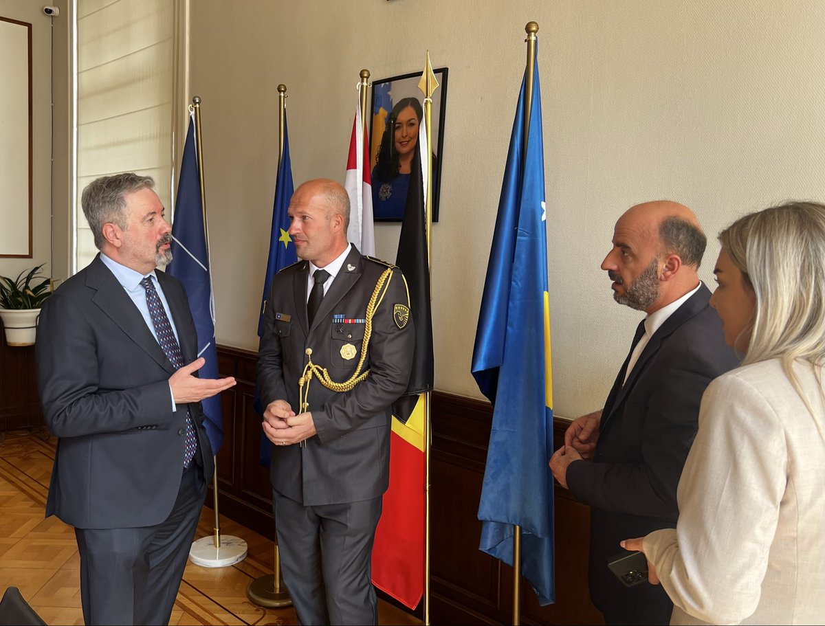 AgronBajrami's tweet photo. This week, we welcomed Lt. Col. Faton Bekteshi to our Embassy in Brussels as Republic of Kosova’s first Defense Attaché to the Kingdom of Belgium.
His accreditation marks an important step forward in deepening Kosova–Belgium bilateral relations and cooperation in defense & security, opening new avenues for strategic dialogue and partnership.
Congratulations and welcome to the Mission, Lt. Col. Bekteshi! 🇽🇰🤝🇧🇪