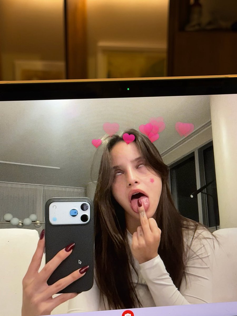 Emilia Mernes Updates tweet media
