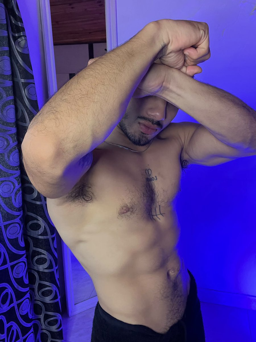 hdz__666's tweet photo. me ayudas a grabar unos videos?
#OnlyFans #OFCreator #AdultCreator #NSFW #SpicyContent #VIPContent #ExclusiveContent #FanClub https://t.co/An9A9elTVF