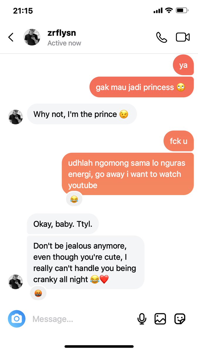 fishchiy's tweet photo. silly prince n' avoidant princess https://t.co/aB9f9lXX8X