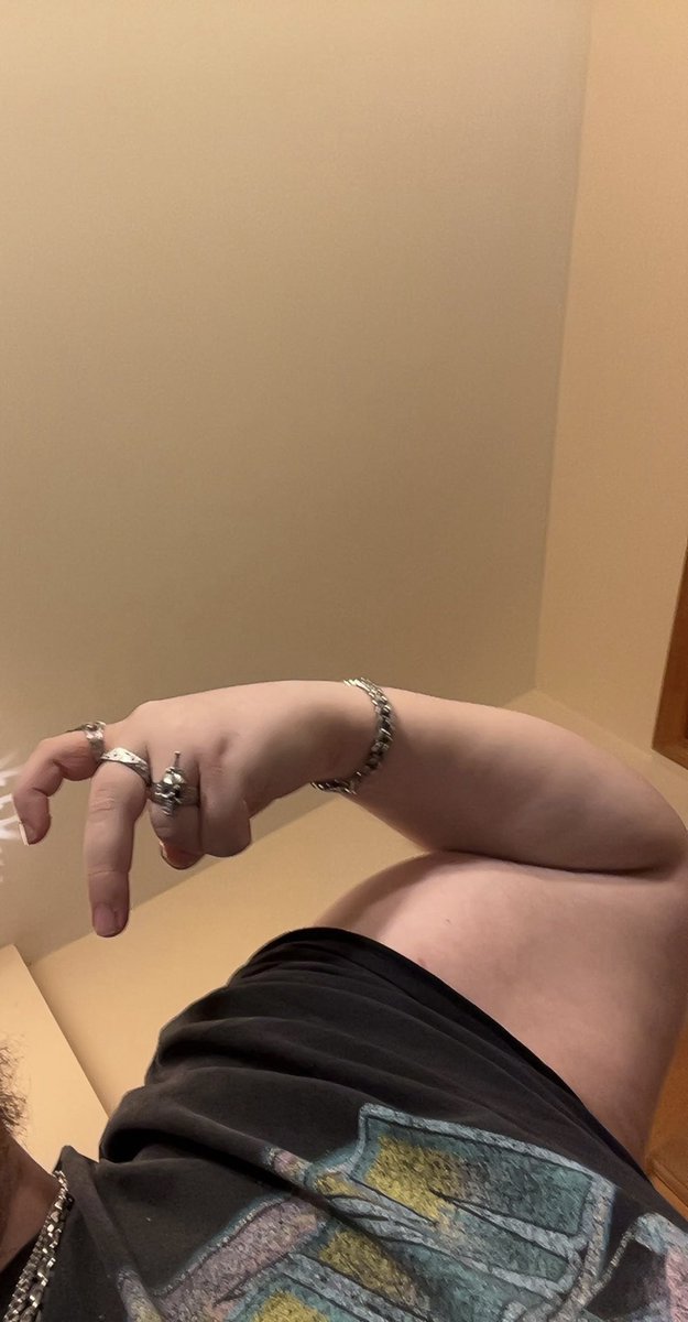 rouge15_'s tweet photo. ༺─────✧❈✧─────༻

✧ nsfw ✦ mdni ✧

༻✧22✧༺
༻✧single✧༺
༻✧he/him✧༺
༻✧6’2✧༺
༻✧dom ✦ lots of kinks✧༺
༻✧dms always open :)✧༺

#nsfw #nsfwtwt #nsfwtwtًً 

༺─────✧❈✧─────༻ https://t.co/7NUrBYtok6