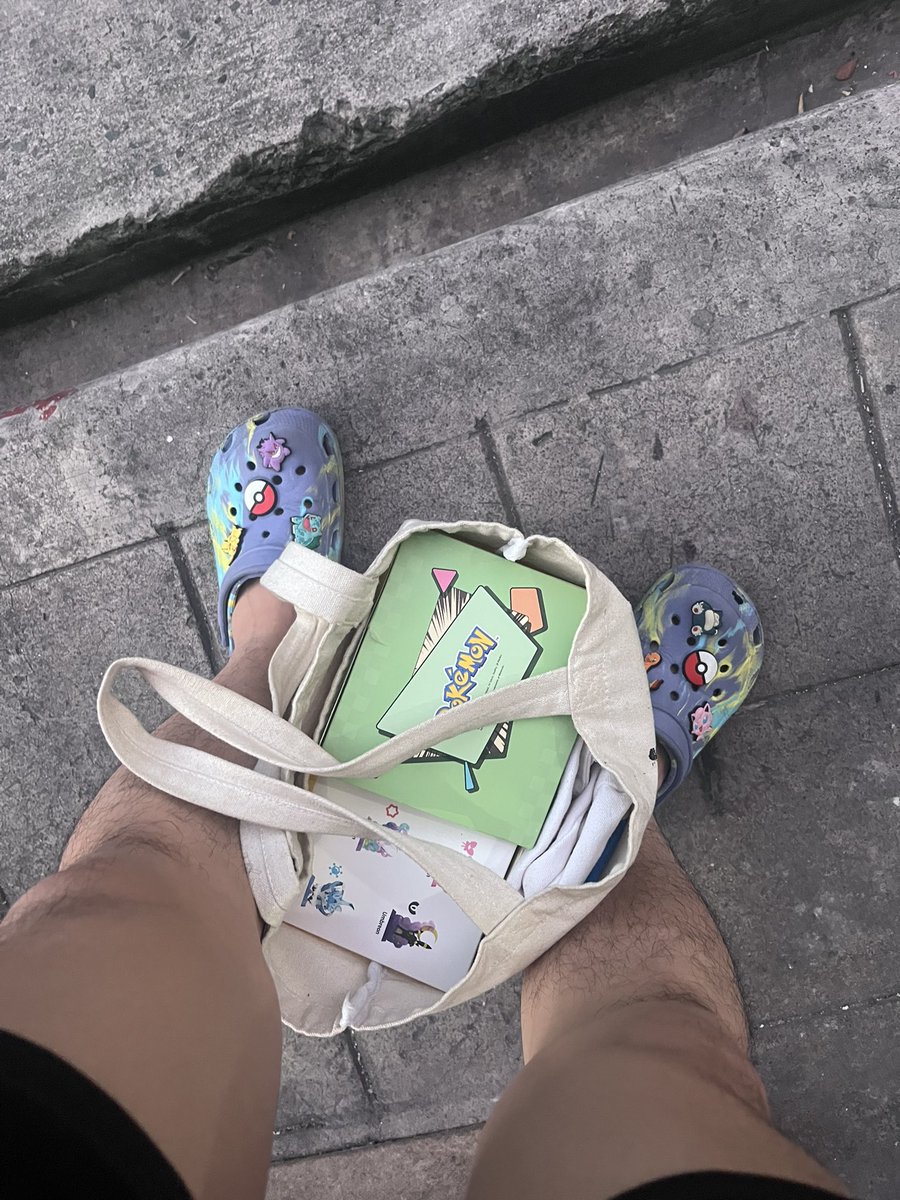 TheExplorer_88's tweet photo. Bawas muna laruan sa Makati...iuuwe na muna ng Cavite.

Tapos bili na ulet! 🤭😂 https://t.co/WSuSyqky5M