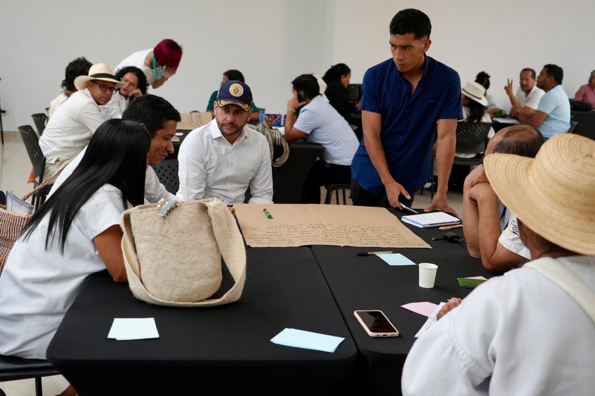 OITAndina's tweet photo. 1/3🌱 En Valledupar validamos un estudio sobre la relación de la #TransiciónEnergéticaJusta con los derechos de los pueblos indígenas en el Cesar y La Guajira🇨🇴 con la presencia de @MinInterior

Un trabajo posible gracias al apoyo de @iki_germany 
ℹ️https://t.co/EYwXuj1DGI
🧵 https://t.co/PBomKmosS4