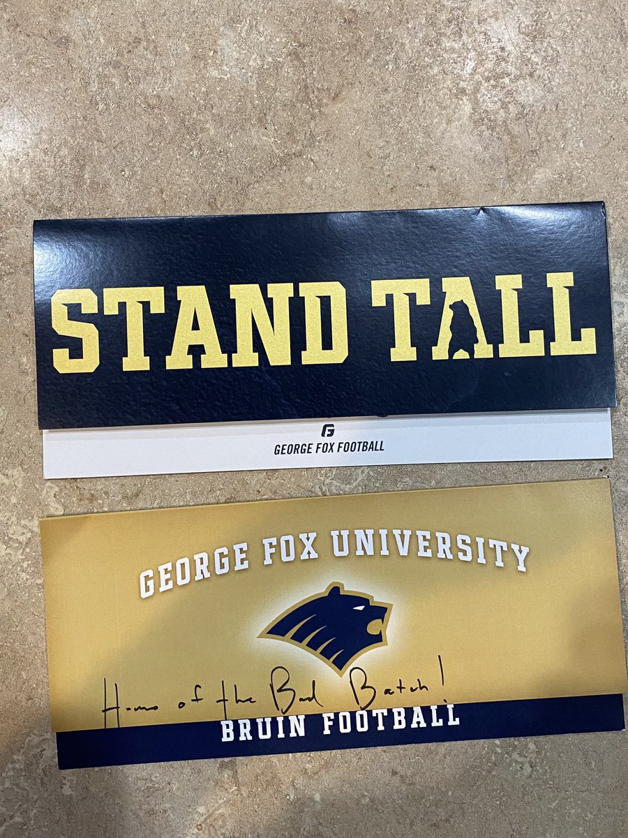 Eric_franco8's tweet photo. Big thank you to my family at George Fox for the handwritten letters!  Much Love to my guys!🤞 @coachtsugawa @Coach_Gilgan #RunToTheRoar https://t.co/GMK19peoYv
