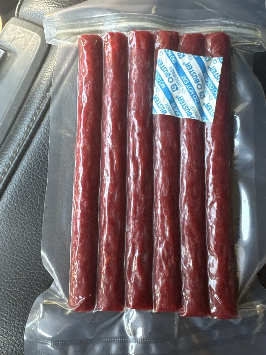 sovernTranch's tweet photo. Grass fed grass finished beef sticks
From my farm https://t.co/q2JTn9zcFS