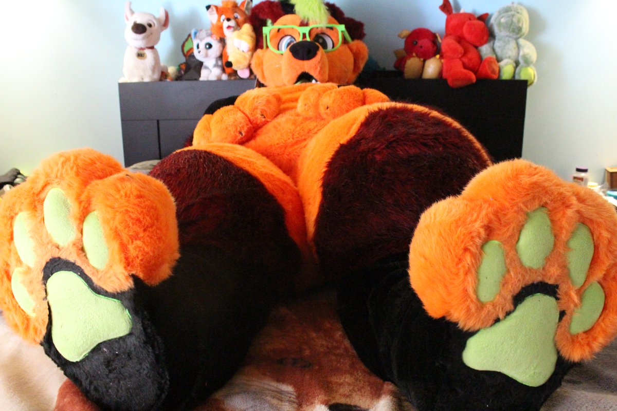 GSY Fursuits 🐾🪡🇨🇦 tweet media