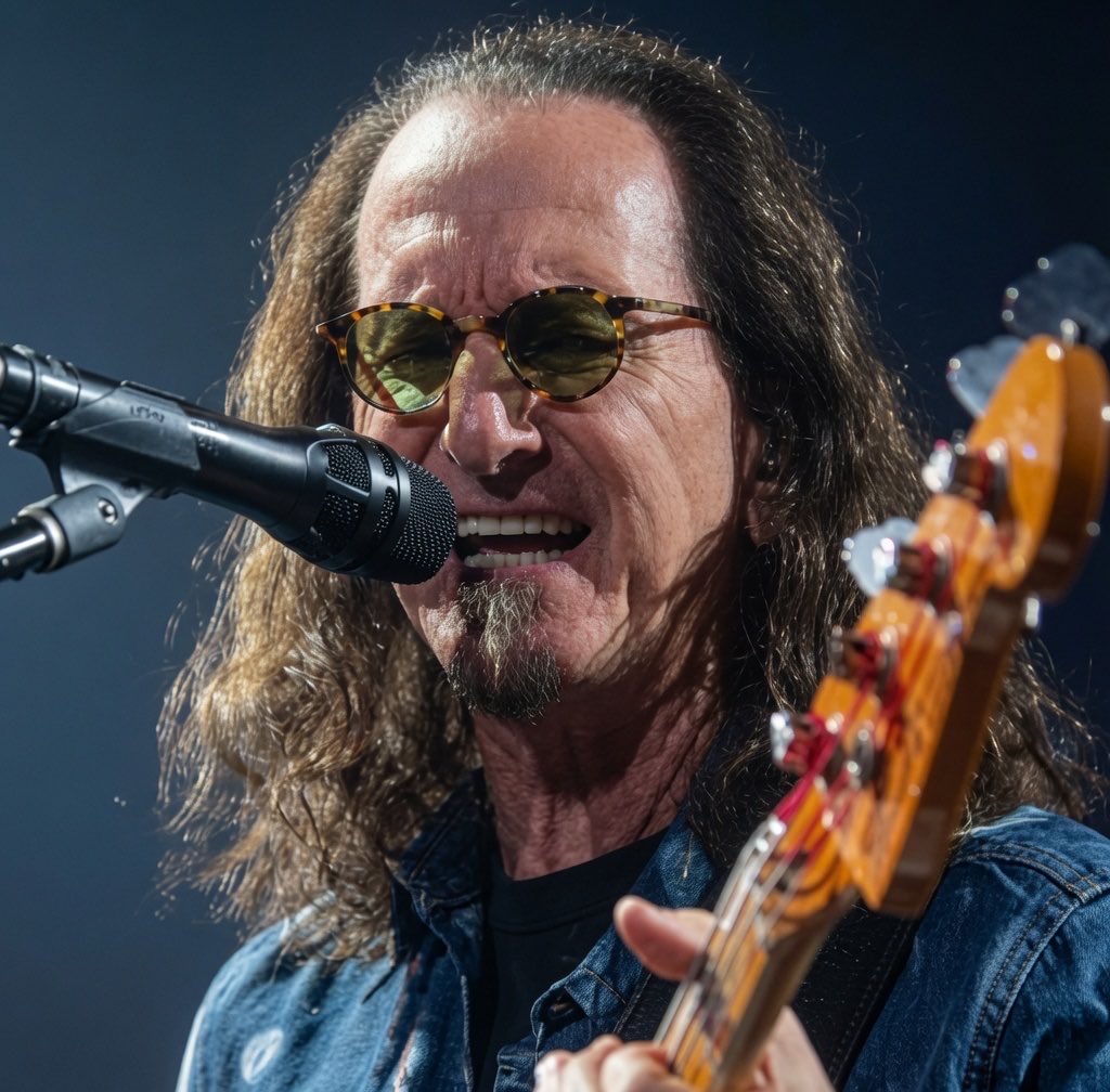 dradamcoffey's tweet photo. I’ve seen #Rush many times since the ‘80s. I started drumming at 10, and naturally, the Professor was one of my percussion idols. I had the privilege of seeing them twice (6/26 & 7/11 [with Geddy sounding completely recovered]) in Ft. Worth. I’ve never been more impressed with their sound, humility, and amazing collaboration with @AnikaNilles and @lorengold. Thank you @rushtheband for continuing to make our lives better! #Mindfulness