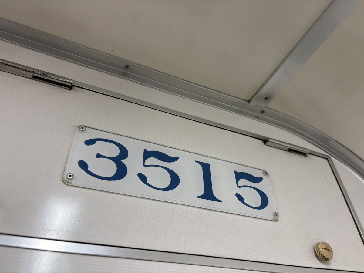 imoriep3new2's tweet photo. おはようございます～！
今日も1日頑張ろ～！
今日の行きの乗車電は、急行豊橋行きの3515Fと特急中部国際空港行きの2211Fと貨物地区C循環の1051でした！
3515Fは4日ぶり、2211Fは昨日ぶりで2日連続乗車、1051は2日ぶりの乗車となりました！

#毎日2200系に乗る(347日連続乗車中)
#イモリの乗車電 https://t.co/g7dWlF9dIv
