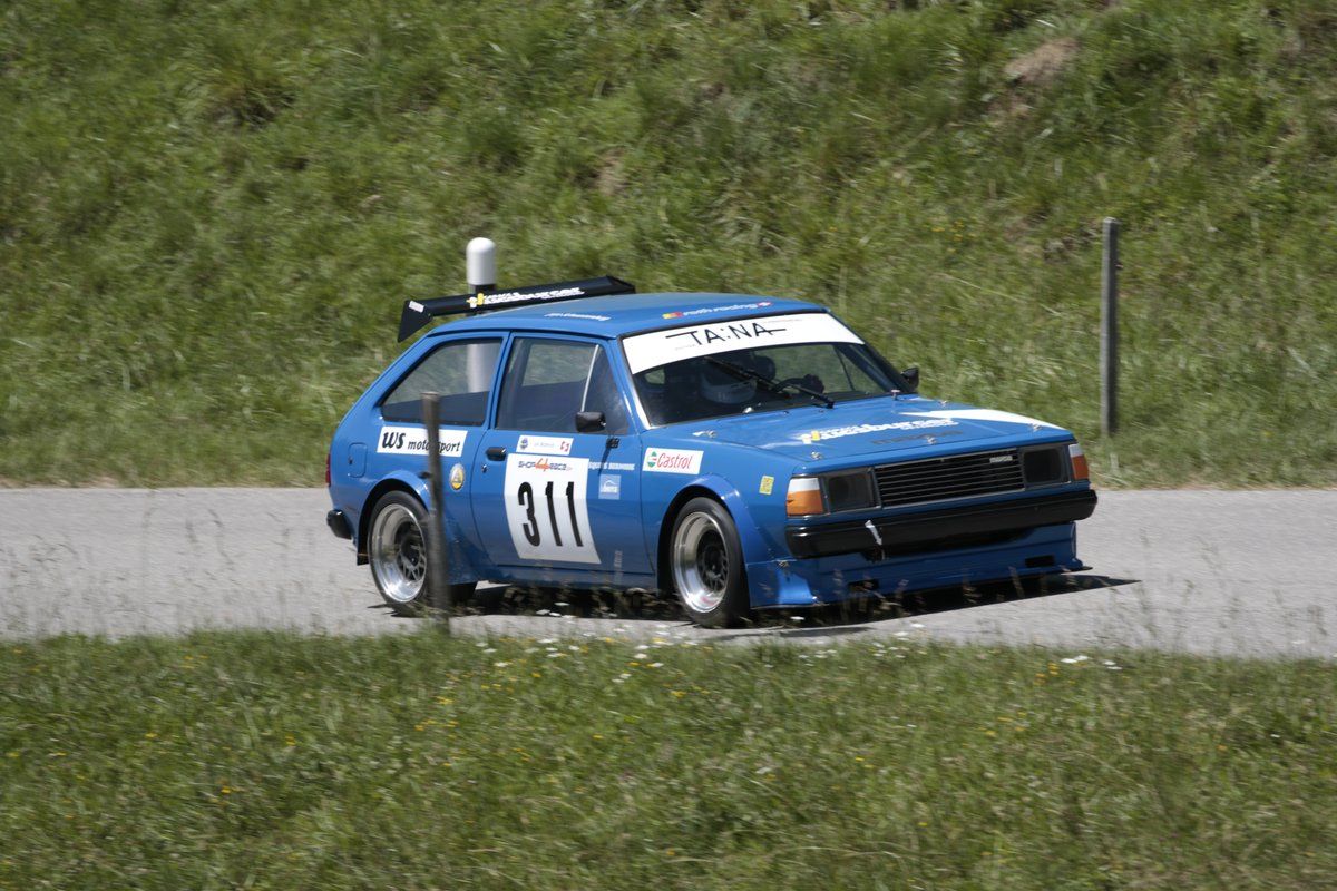 【３月】チロスケ Urs WUETHRICH with start number 311 in a Mazda 323 at Course de