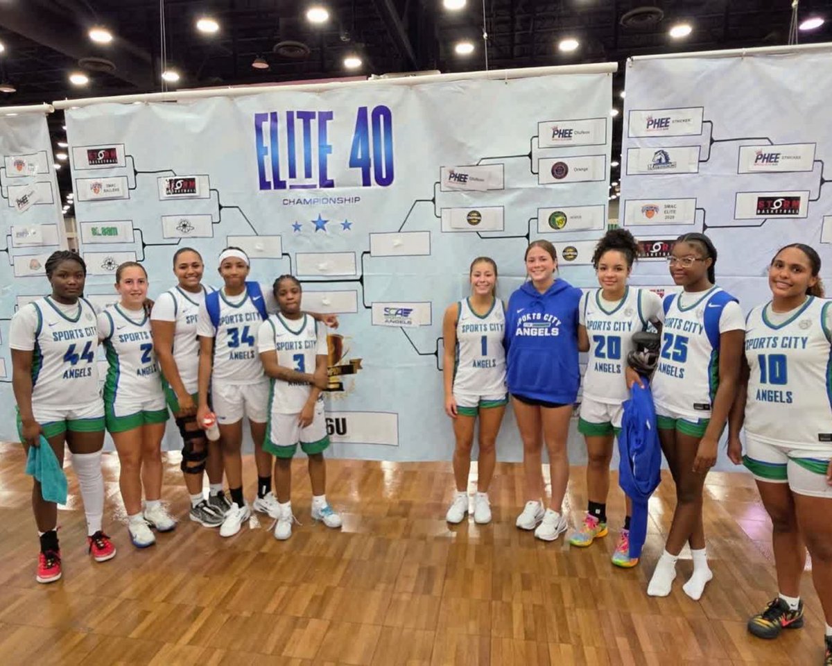 SCA_OH's tweet photo. More than the game. 🤍 The moments between are where we build our bond, our family, and our sisterhood. 🏀
#SCAFam #EliteMindset #NikeFam #RoadtoChi #JustDoIt #sisterhood https://t.co/P63i4bCWP4