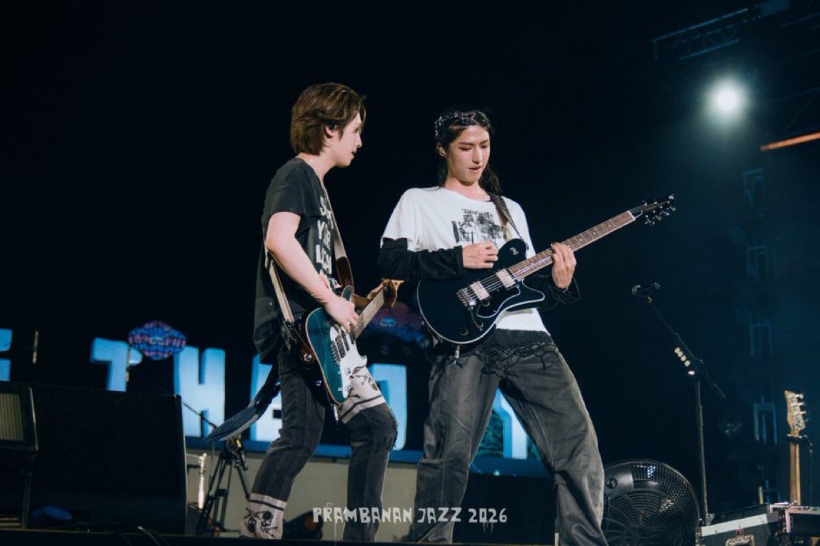 dailyguitarz's tweet photo. https://t.co/B6wk7OxCBZ