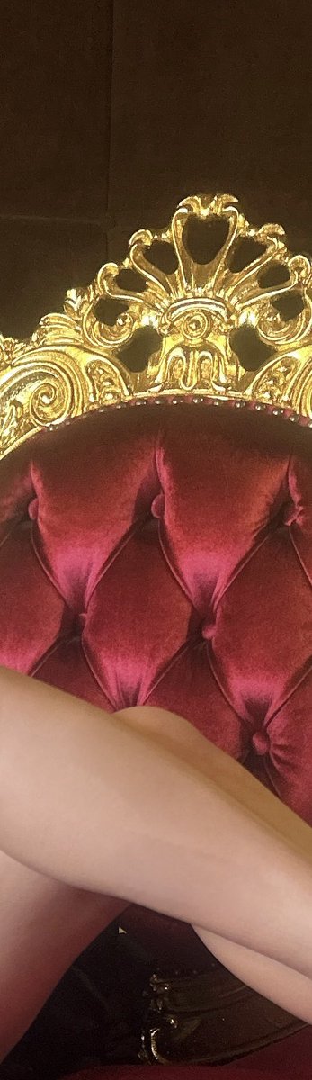 TKpr_E's tweet photo. アップデートのせいで私の脚の長さがバレてしまう……………………………
( ᵕᾥᵕ )ｸｯ https://t.co/KxsIz3enoI