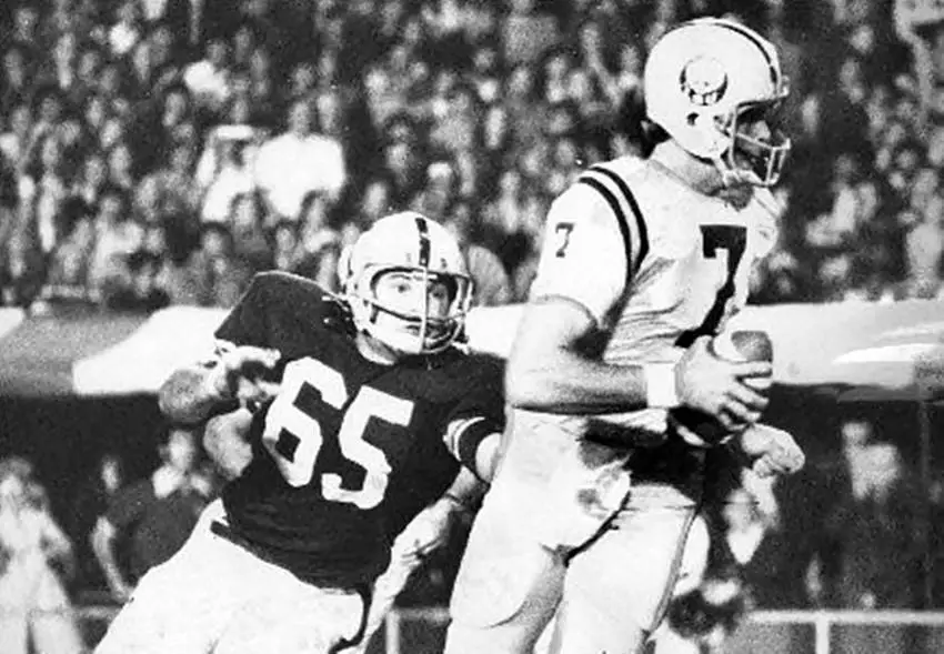 hemmy_papa's tweet photo. Kicking the #CFB season off with #LSU vs. #Tulane is so good. #GeauxTigers #BertJones https://t.co/UTXSRkbrCI