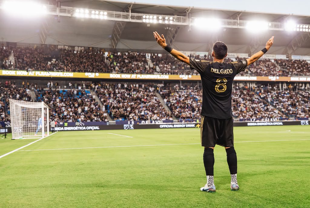 LAFCjohnny tweet picture
