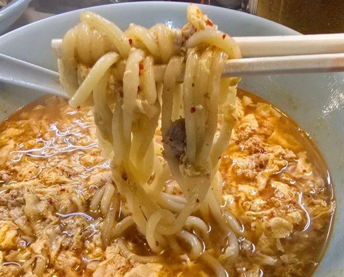 motsukinke's tweet photo. 3連休、夏休み、
まさに外食日和☀️
家族で金家にいらっしゃーい(^^)
お子さまも大人も大満足の美味しい町中華🍴
冷たい飲み物用意してお待ちしておりますm(__)m

タンタンメン金家 片倉本店
📍横浜市神奈川区片倉1-5-17
 ☏0454915922

#夏休み 
#連休 
#家族 
#外食 
#ラーメン食べませんか https://t.co/FKbvUzvA7I