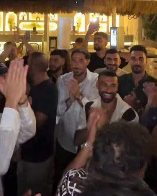 contenttoday4's tweet photo. بحضور صلاح ولاعبي المنتخب.. مصطفى شوبير يحتفل بعقد قرانه بالساحل 📸 https://t.co/QFuzjDjav9