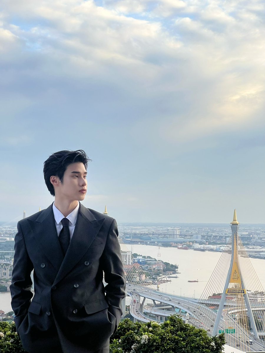 jnwithpp's tweet photo. แต่น้องพีคนี่เก่งในด้านการดูแลตัวเองมากเลย บางคนเป็นนักแสดงผ่านไปสิบปี ถ้าไม่ดูแลตัวเองดีๆ ปล่อยเนื้อปล่อยตัวก็จะดูมีอายุ หุ่นเปลี่ยน โทรม แต่น้องพีคคือใช้คำว่า glow up เลย หน้า ผิว ผม หุ่น และสกิลการแสดง ดีขึ้นทุกอย่าง level up 99+ มีแววพัฒนาได้อีก เก่งมาก ๆ เลยคับ 🥺🫶🏻 https://t.co/mdx9ezKH9E