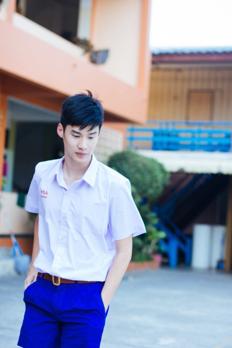 jnwithpp's tweet photo. แต่น้องพีคนี่เก่งในด้านการดูแลตัวเองมากเลย บางคนเป็นนักแสดงผ่านไปสิบปี ถ้าไม่ดูแลตัวเองดีๆ ปล่อยเนื้อปล่อยตัวก็จะดูมีอายุ หุ่นเปลี่ยน โทรม แต่น้องพีคคือใช้คำว่า glow up เลย หน้า ผิว ผม หุ่น และสกิลการแสดง ดีขึ้นทุกอย่าง level up 99+ มีแววพัฒนาได้อีก เก่งมาก ๆ เลยคับ 🥺🫶🏻 https://t.co/mdx9ezKH9E