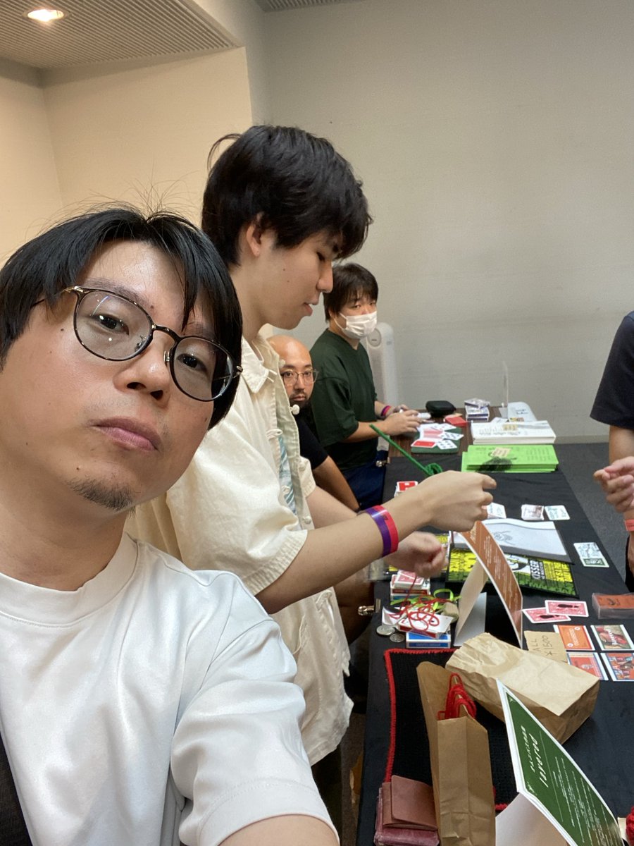 yomogi07H's tweet photo. マジケに来ております。
 @KisserInTheDark 
 @muai_magician 
 @sugimagi2 
 @hanasanJr https://t.co/bi3MZF9hgE
