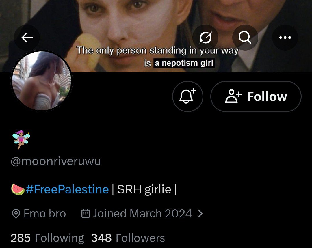 Krishnahinduu's tweet photo. E Uncle ki E Free Playstation thappa inkem inkem dhorakaledha Bio lo pettadaniki ? https://t.co/av3chuUxGF