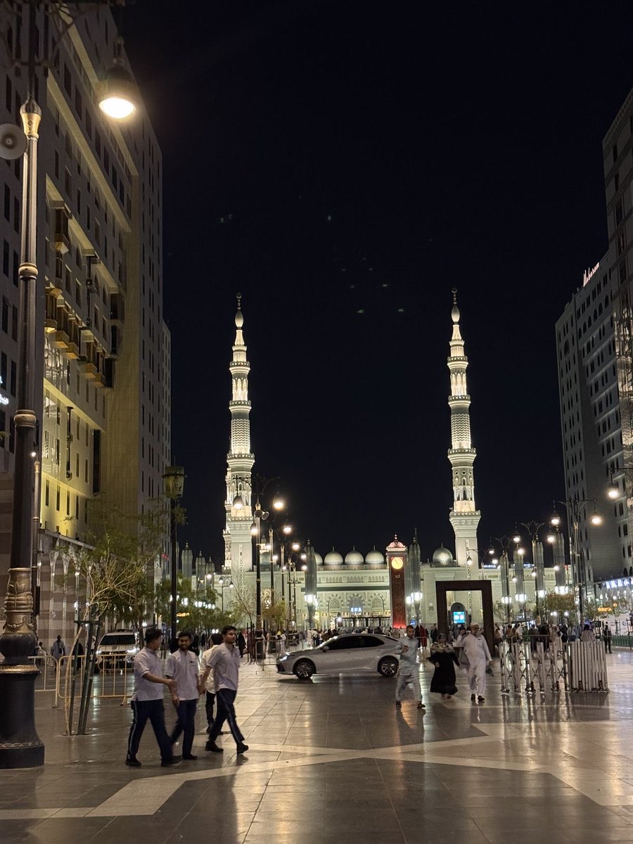 iii4_qi's tweet photo. يالله يا شعور السكينة والروحانية في المدينة المنورة والحرم النبوي❣️❣️❣️❣️❣️… https://t.co/jwJZiD4sPX