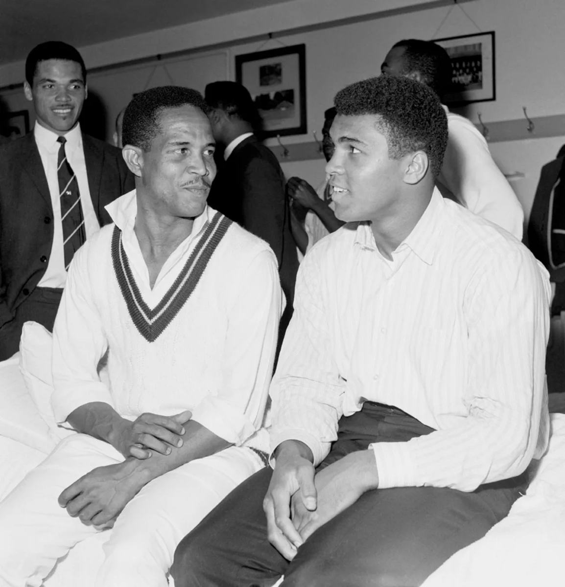 CricketopiaCom's tweet photo. The Two GOATs in a Frame!

Garry Sobers with Muhammad Ali in the Lord's dressing room, 1966 https://t.co/dpgKuClmEf