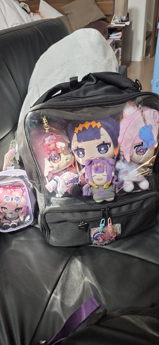 WoN_Nagi's tweet photo. Today i think i'm gonna post a lot hehe~
So Bag of da day~
Koyo made some experiment with Ina 🧪 https://t.co/cckFBwlvlq