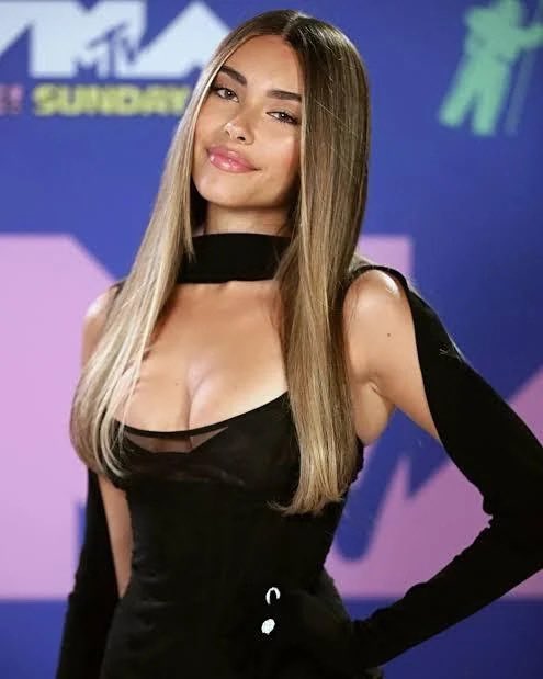 madisonscammerr's tweet photo. I love taking subs money, they just can’t help themselves😘💸 https://t.co/21nTDOmGtz