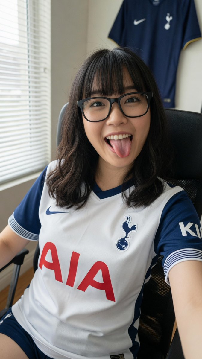 Tottenham Hotspur Fan Selfie Prompt example 1
