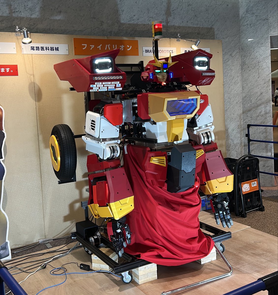 robotmaidSirius's tweet photo. ファイバリオンに会いに徳島まで来ました！ https://t.co/LbTQ6Tqyem
