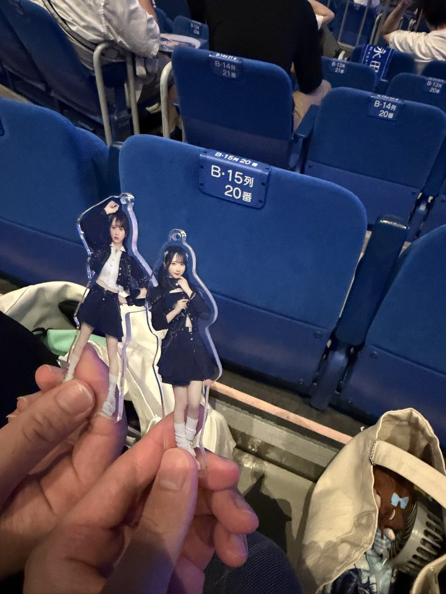 りん tweet media