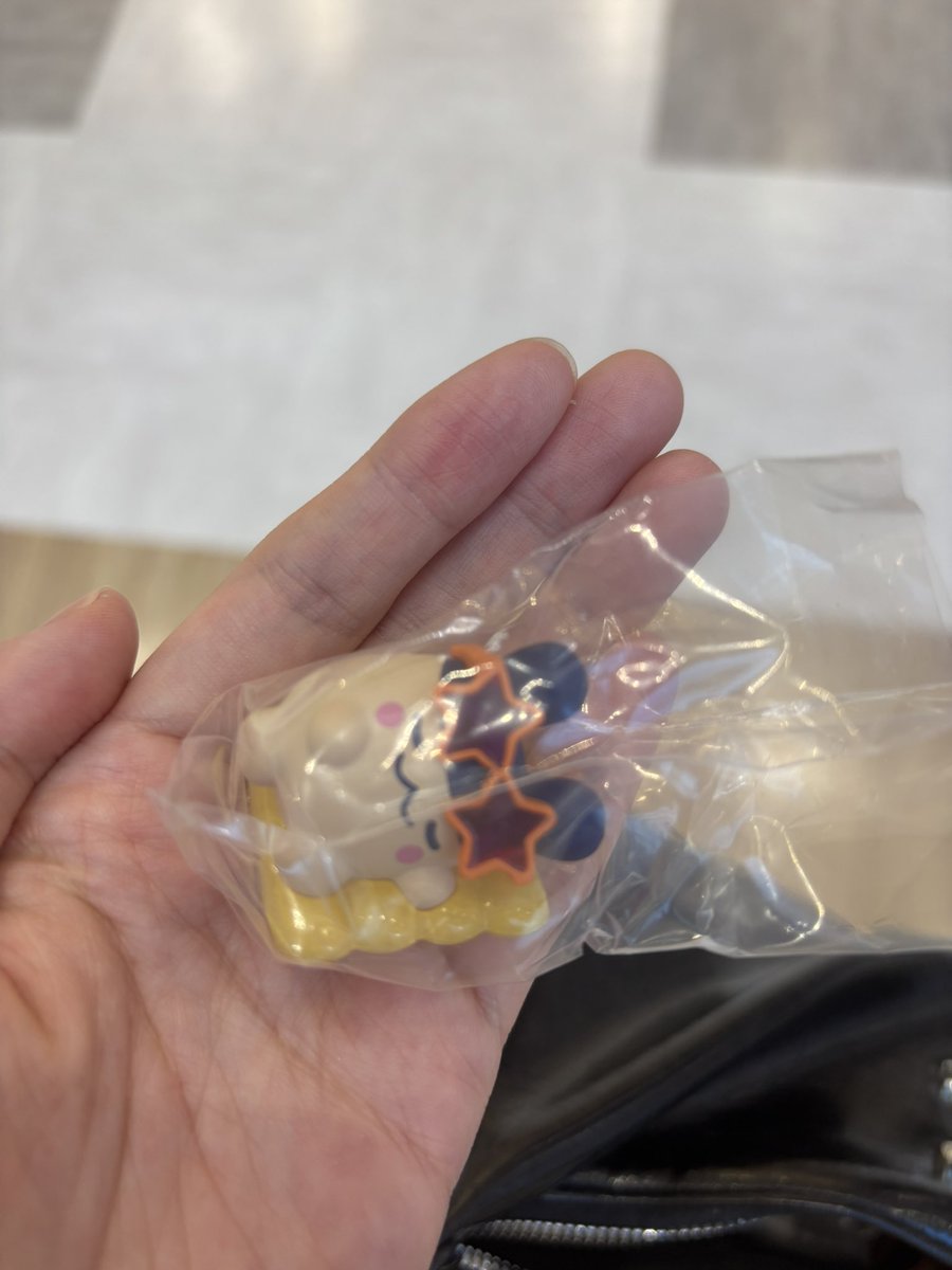 0024yuuka's tweet photo. たまごっち　みんなでバカンスフィギュア

譲：みみっち
求：まめっち

富山石川なら手渡し可能🉑
郵送にて交換希望📮

お気軽にお声掛けください！ https://t.co/u8x1yWscXh