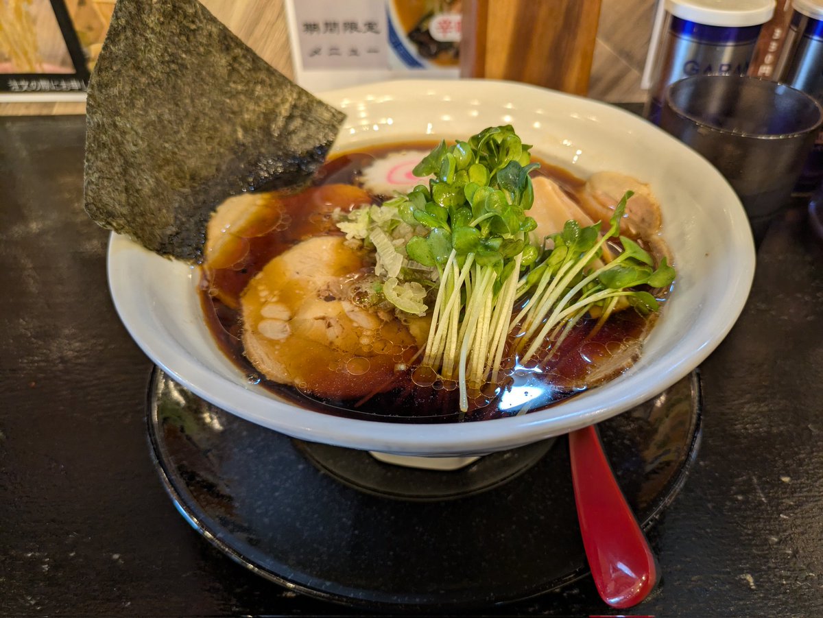 ardbegrider's tweet photo. ラーメン部活動

麺道 高峰
郡山市富田町大徳南

高峰ブラック ９７０円税込み
麺はお薦めの手揉みちぢれ麺

他にウェーブ細麺がある

今夜こそたもや分店と思っていたが思いがけず仕事が早く終わったので… https://t.co/2oECxPBLNp