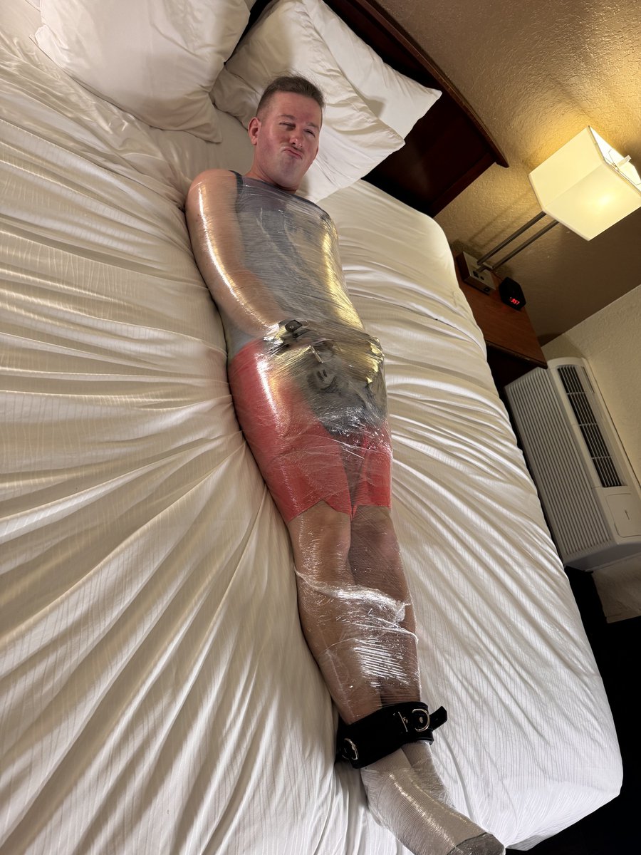 HeartfellaH's tweet photo. It was #saranwrap actually...🫣🫣
#mittens #anklecuffs #wristcuffs #socks #restrained #bluesteel #onelook https://t.co/li6mmOP1Kk