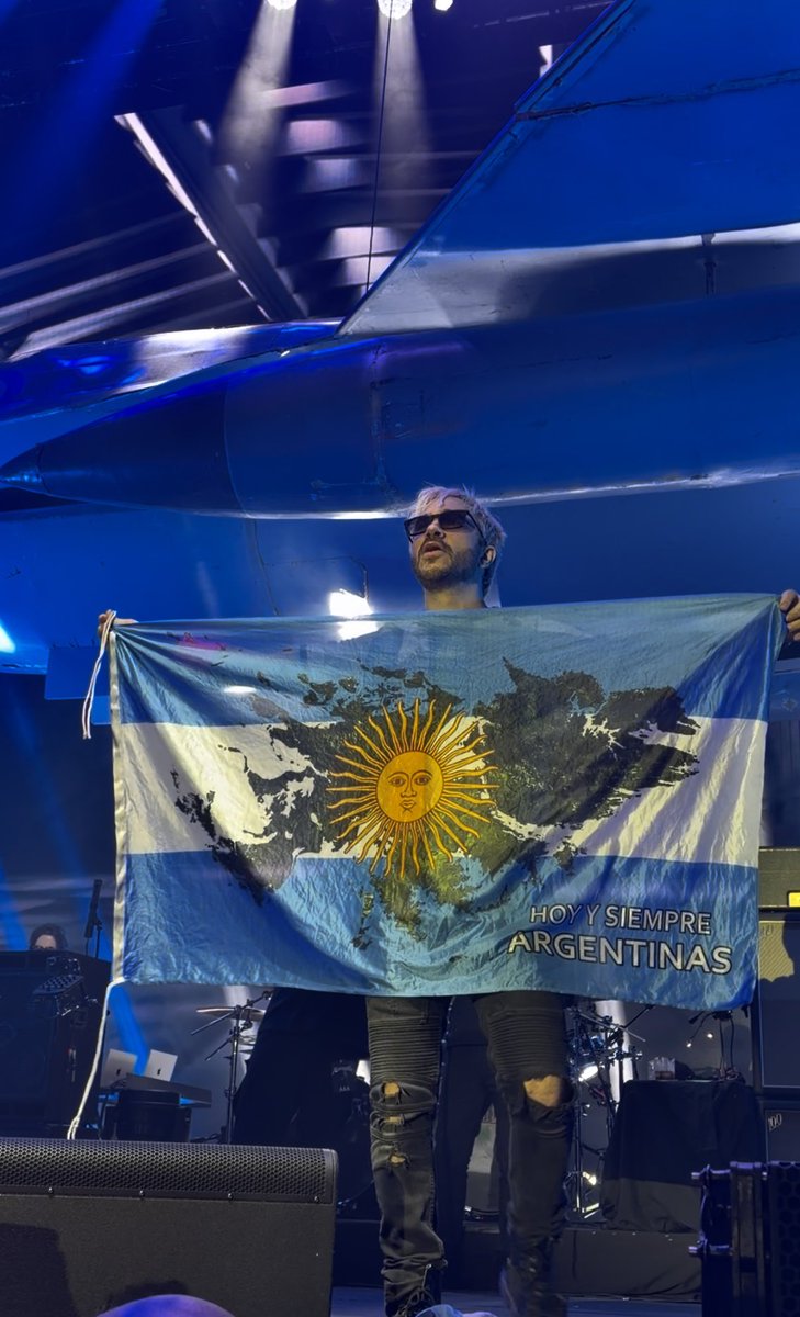 cataerbakera's tweet photo. gracias jefe por esto, siempre @GastonSardelli https://t.co/UAl3srnmRL