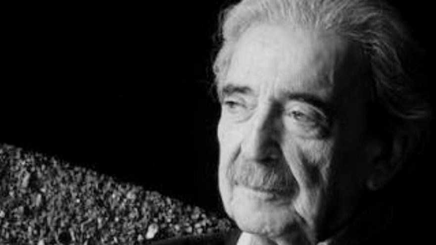 epifitas's tweet photo. "Hemos quemado el miedo, 
hemos mirado frente a frente al dolor
antes de merecer esta esperanza"

Juan Gelman

Argentina, 1930 - México, 2014

Premio Cervantes 2007 https://t.co/Oj0dkmk2m0