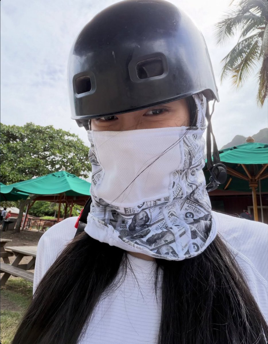 GISELLETHAILAND's tweet photo. 260718 #เอริจังเดส's INSTAGRAM

‘heeling in hawaii’

#GISELLE #지젤 #aespa #에스파 https://t.co/nvS0yfRSyH
