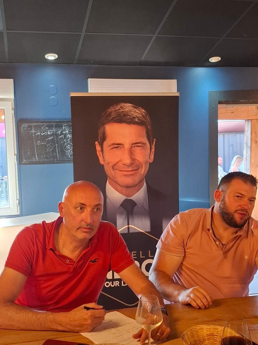 Seb_Populaire's tweet photo. Des échanges concrets et de nouvelles connexions à l’occasion de cet afterwork @Nouv_Energie .
Merci aux participants pour ces échanges inspirants. À très vite pour la suite ! 🚀 #onlefera @davidlisnard https://t.co/pzdKW0QQYI