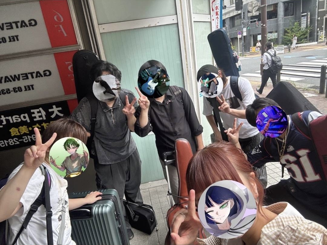 Chi_uta_'s tweet photo. 地球GUMIリハ終わり〜🌍
全員揃ってはぴはぴでしたᐠ( ᐢ ᐢ )ᐟ✨ https://t.co/qDZTjQLvQp