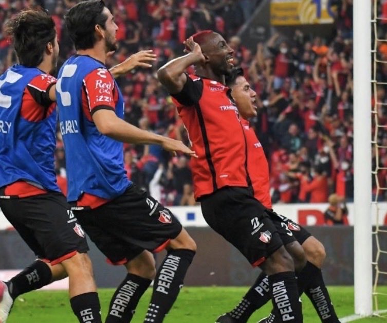 jucoiza's tweet photo. @M3lende3z @LetEdwinCook @Bollito1606 La sigues teniendo adentro hdtpm que gozada https://t.co/nWyHNQfdVu