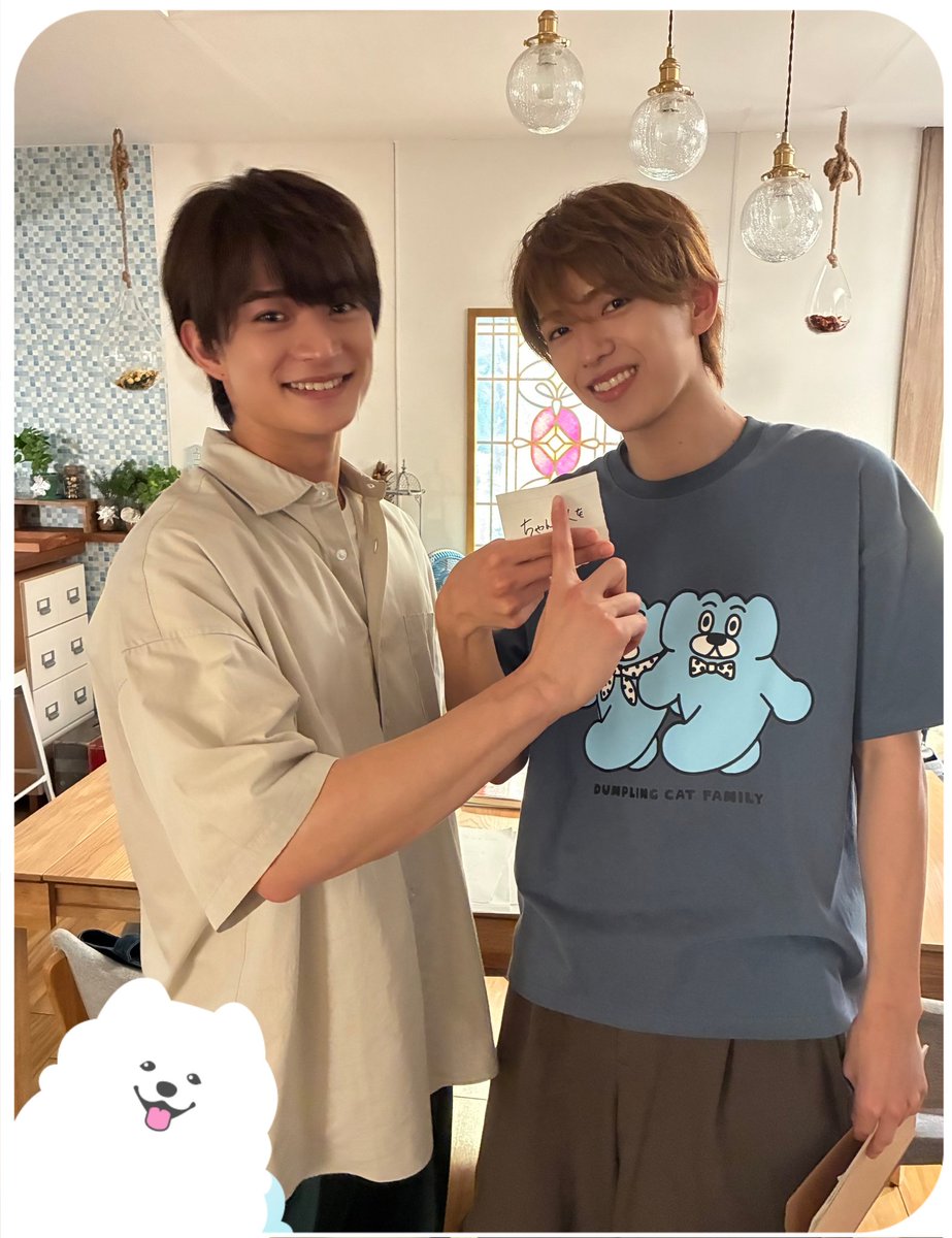 oshidoraEX's tweet photo. ＼⋱ 第2話今夜11時 ／⋰　
☁#夏色の雲が恋と嵐をまきおこす⚡️
╍╍╍ ⛈️ ╍╍╍
  夏雲嵐off shot
╍╍╍ 🌻 ╍╍╍

皆さん第1話はもうカンペキでしょうか！？
夏輝が最後紙に書いた言葉
覚えていますか👀✨️

わからない方は今すぐ1話をチェック📺️
覚えてる方もぜひ
もう一度チェックしてみてくださいね☂

#深田竜生
#浮所飛貴
#ACEes