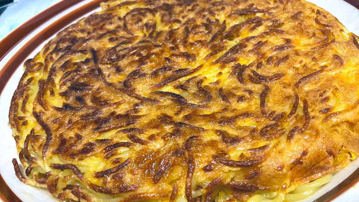 Po_BD_DMT's tweet photo. おハローごじます(眠い)

焼きそば界で日本イチ美味しいと勝手に思い込んでいる「梅蘭」の焼きそばを自宅で再現したく、こうしてたまにソレっぽいものを生成しているのですが…なかなかどうしていつも深みのある味にならない……ッ！
まあ、自炊の中ではかなり美味しい方なのでオッケーです👌 https://t.co/20kEMYDKx0
