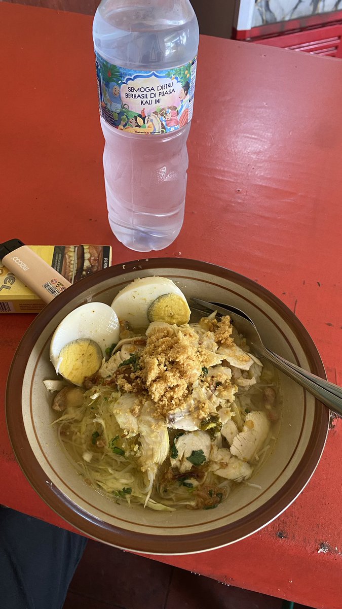___daun's tweet photo. minggu pertama terlewati, episode baru setelah menyelesaikan episode permahasiswaan https://t.co/1z1wSDOrdL